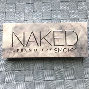 NEW Urban Decay Naked Smoky Palette